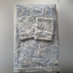 Floral Blue and Cream Duvet Set